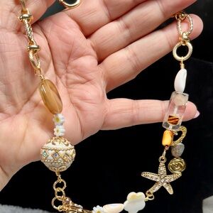 Gold and cream Starfish beach theme/Charm Necklace-collar/choker